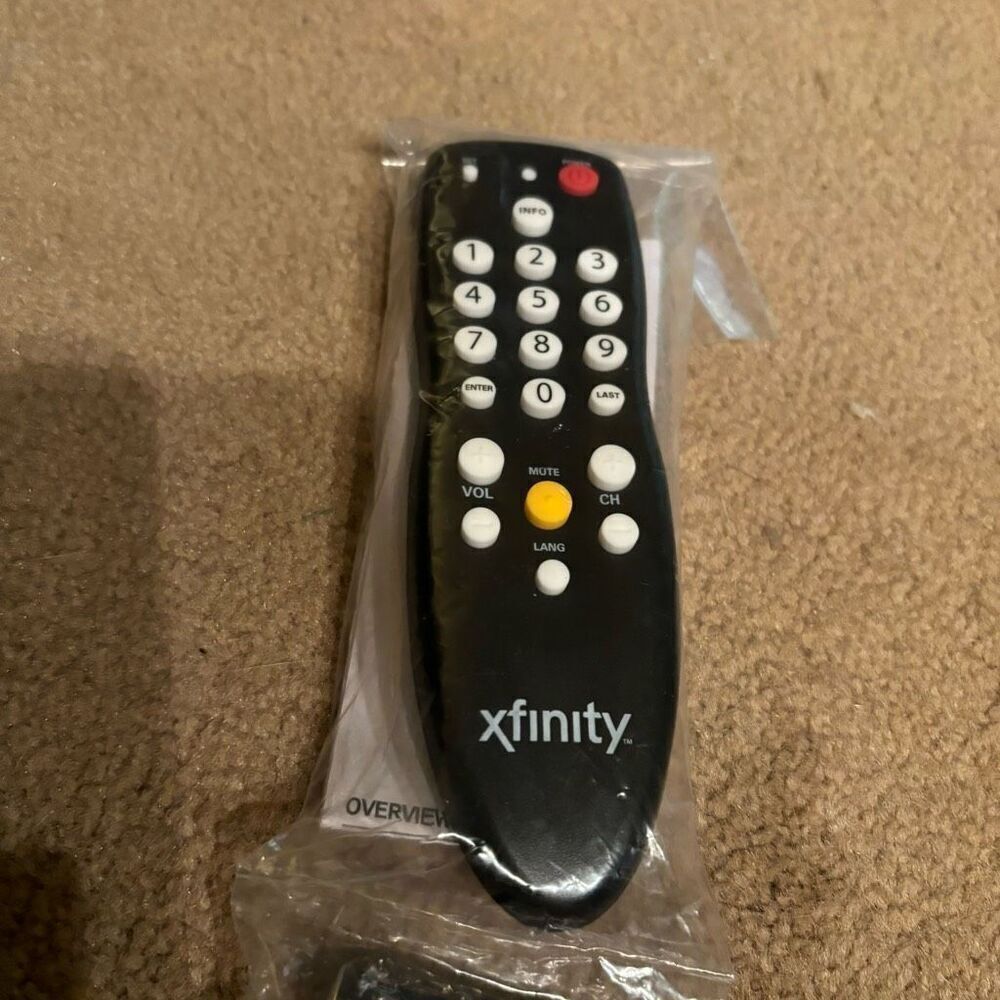 Xfinity Digital Transport Adapter Universal Remote *New* - Picture 2 of 3